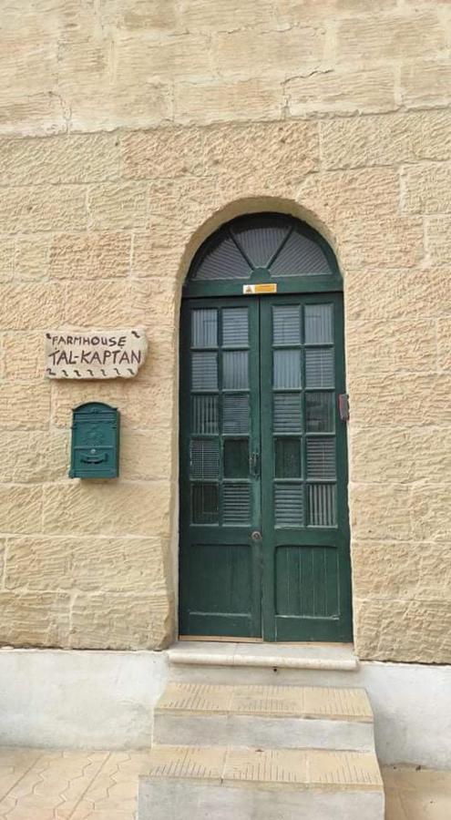Farmhouse Tal Kaptan Kerċem Exteriör bild
