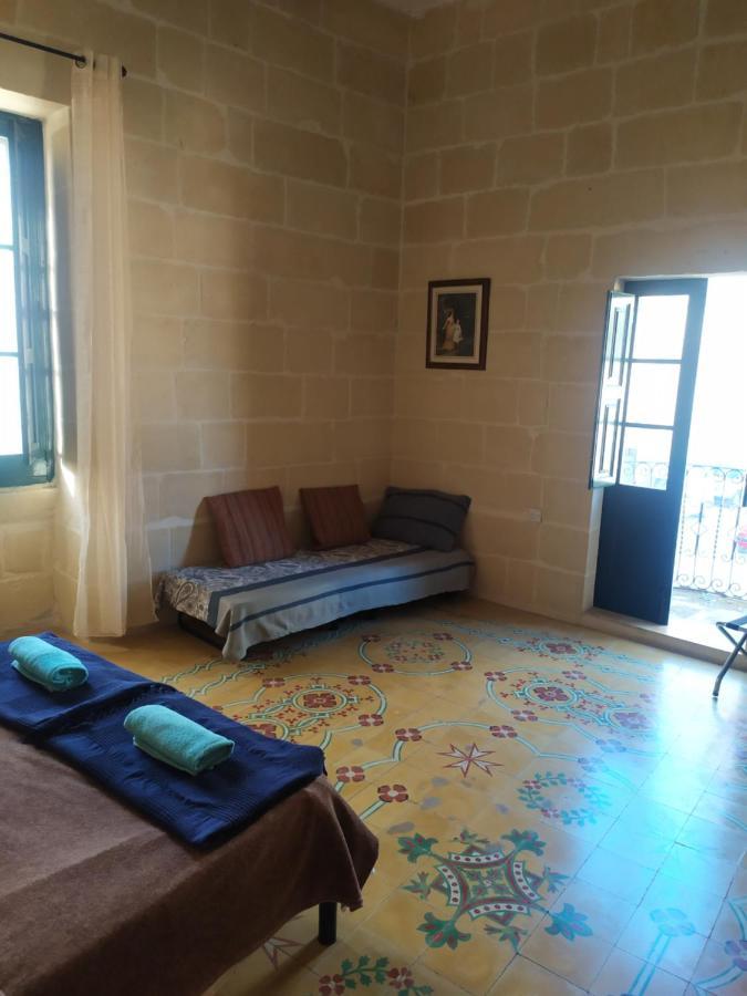 Farmhouse Tal Kaptan Kerċem Exteriör bild