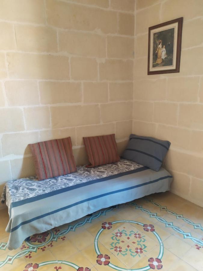 Farmhouse Tal Kaptan Kerċem Exteriör bild