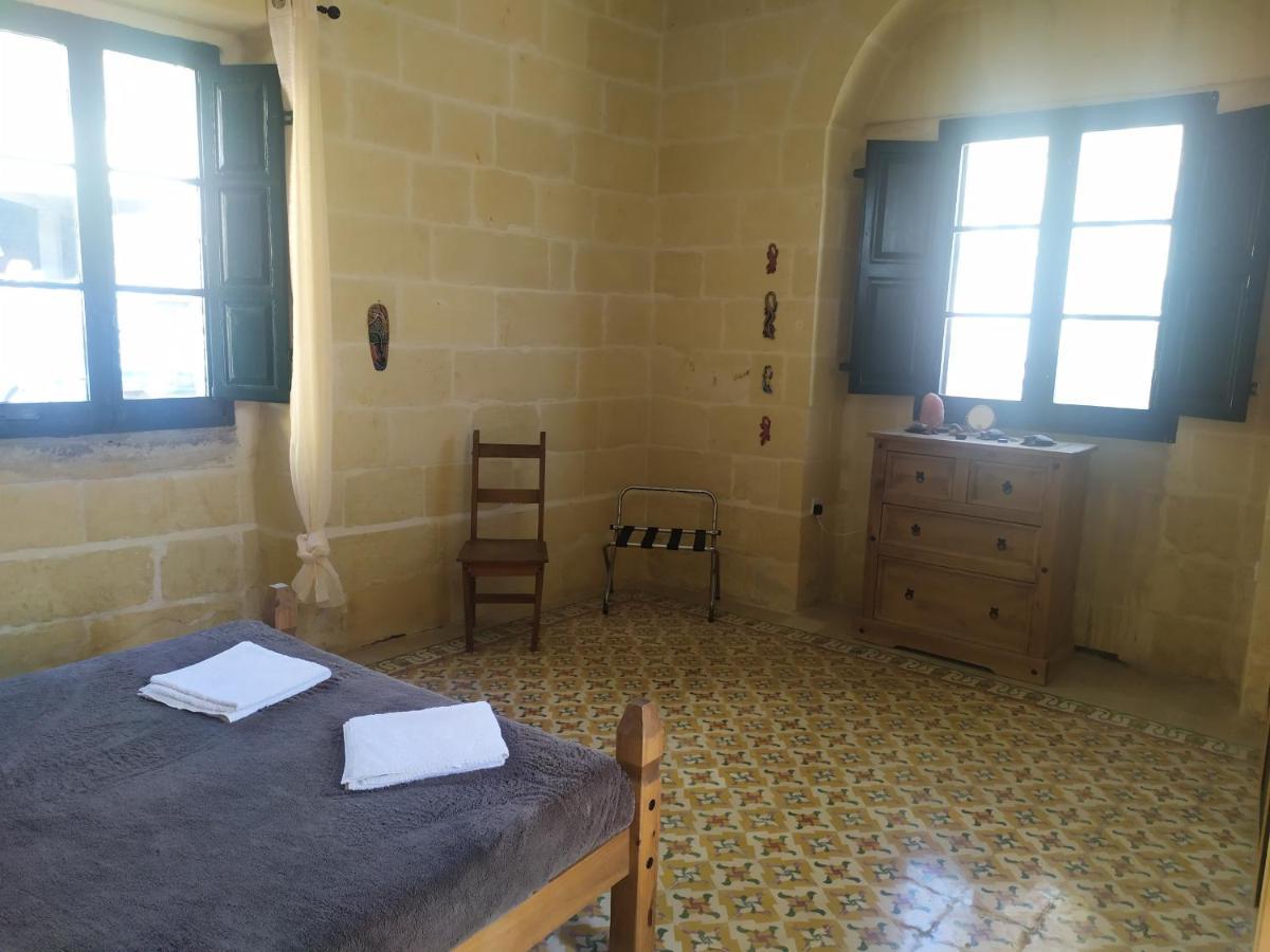 Farmhouse Tal Kaptan Kerċem Exteriör bild